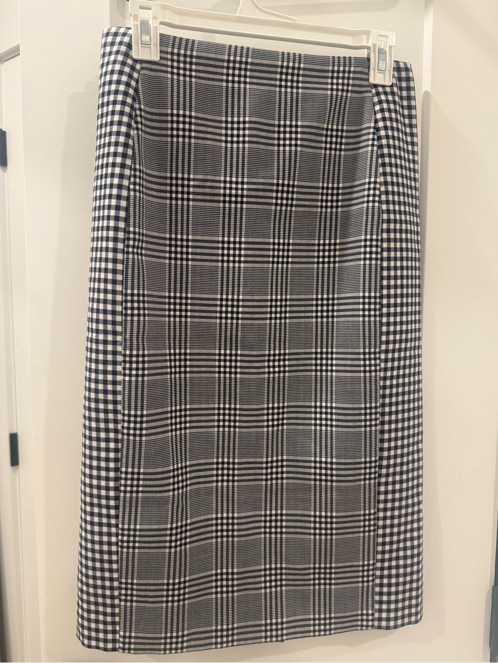 BOSS Hugo Boss Black and White Plaid Pencil Skirt